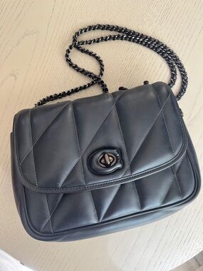 Coach Pillow Madison / Black